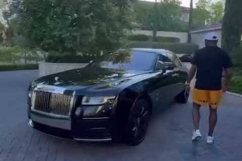 Floyd Mayweather Shows Off £1.5 Million Car Collection Including Rolls-Royce with Furry Seats – and ..