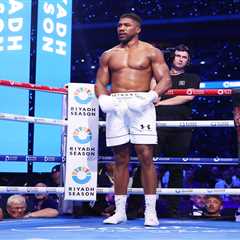 Boxer Challenges Anthony Joshua Despite Weight Difference