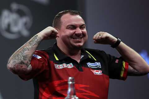 You Won't Believe What MVG Did! Dutch Darts Star Flips Rival Over Table in Wild Backstage Clash
