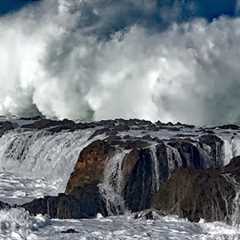 Dangerous Waves Sharks Cove North Shore Hawaii 2Days Before Eddie Aikau Big Wave Surf Contest Waimea