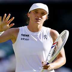 Wimbledon's Stubborn Tradition is Literally Making People Collapse