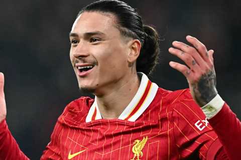 Newcastle Eyes Liverpool’s £50M Misfit Nunez in Striker Swoop