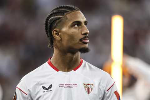 Rising French Defender Badé Emerges as Bournemouth’s Premier League Target