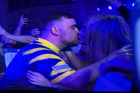 That Kiss That Made Blackpool Melt: Watching Luke Littler Turn Into a Proper Romantic