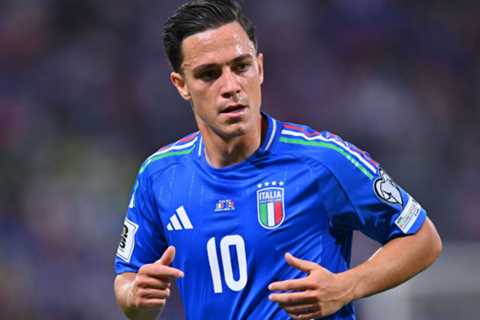 OFFICIAL: Atlético Madrid Sign Raspadori From Napoli in €22m Deal