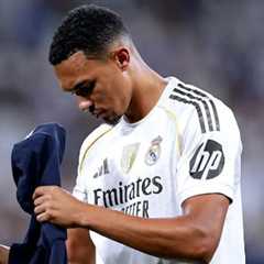 Alexander-Arnold Out 2 Months with Hamstring Injury