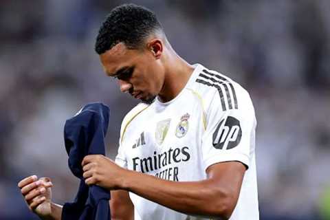 Alexander-Arnold Out 2 Months with Hamstring Injury