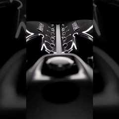 Discover the soul of the #FerrariDaytonaSP3. #IconaFerrari #Ferrari