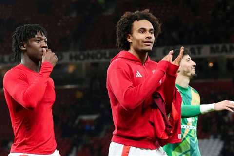 Zirkzee January Exit Eyed as United Role Diminishes