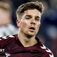 Hearts Midfielder Devlin Out Eight Weeks With Leg Injury