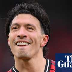 Martínez hits back at Scholes after United derby win