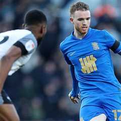 Hearts Loan Birmingham Midfielder Marc Leonard